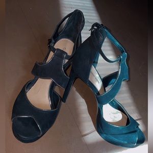 Size 6.5 in women’s, stiletto high heel black, Gianni Bini. Worn twice.